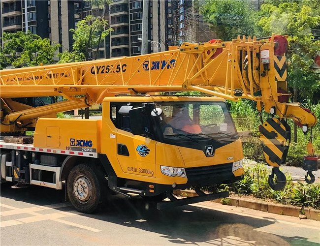 深圳市大件设备吊装租赁吊车