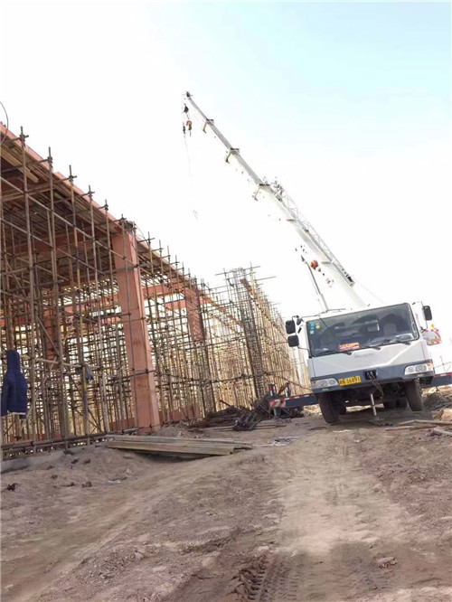 深圳市25 吨、50 吨吊车怎么选？多大重量 / 半径适合对应车型？